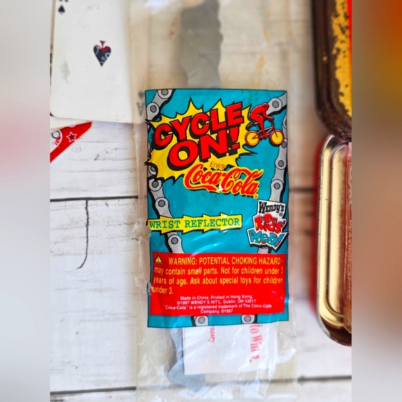 VINTAGE COCA COLA COKE LOT #4 Coasters, Playing cards in Tin, Mirrors, Puzzles - Picture 4 of 10